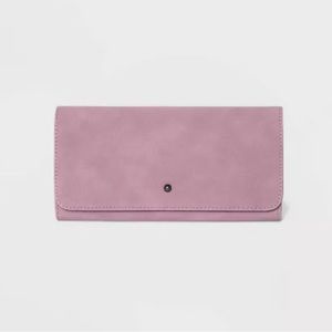 Universal Thread Lilac Wallet